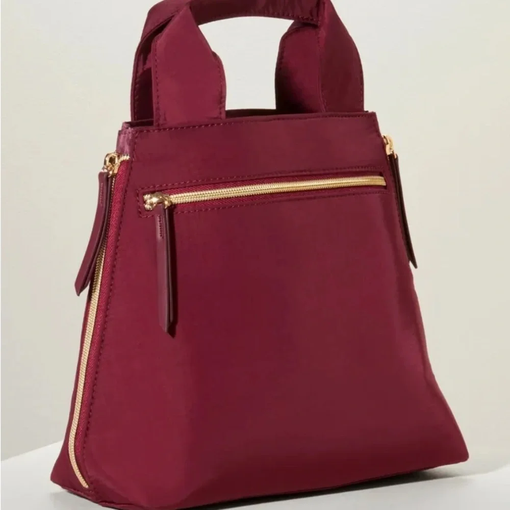 2/$15 Stella & Dot Zip It Bag - Oxblood - Picture 2 of 3